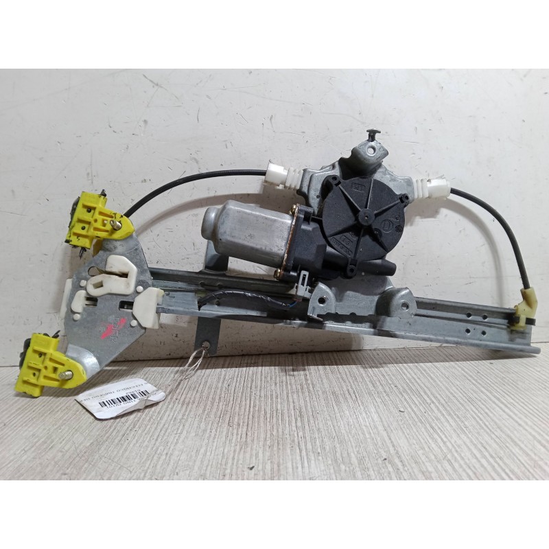 Recambio de elevalunas electrico trasero derecho para nissan almera tino (v10) 2.2 dci referencia OEM IAM   