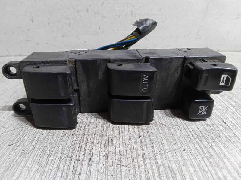 Recambio de mando elevalunas delantero izquierdo para nissan almera tino (v10) 2.2 dci referencia OEM IAM   