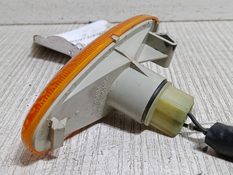 Recambio de intermitente lateral izquierdo para nissan almera tino (v10) 2.2 dci referencia OEM IAM   