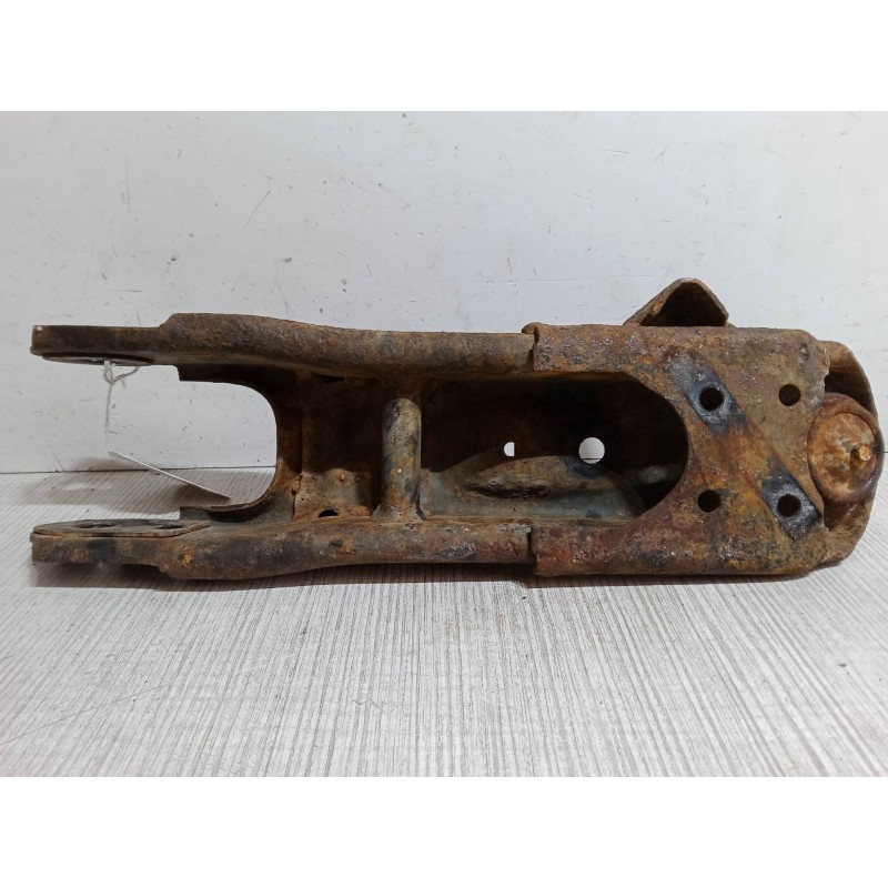 Recambio de brazo suspension inferior delantero izquierdo para nissan pick up (d22) 2.5 d referencia OEM IAM   