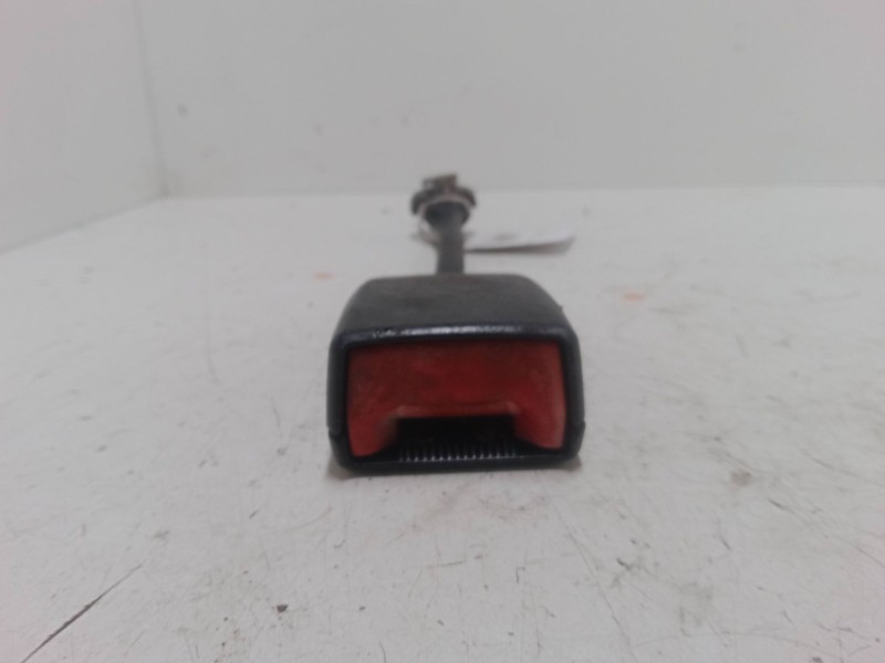 Recambio de anclaje cinturon delantero izquierdo para fiat doblo furgoneta/monovolumen (223_) 1.9 jtd referencia OEM IAM   