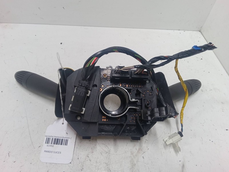 Recambio de mando luces para fiat doblo furgoneta/monovolumen (223_) 1.9 jtd referencia OEM IAM   