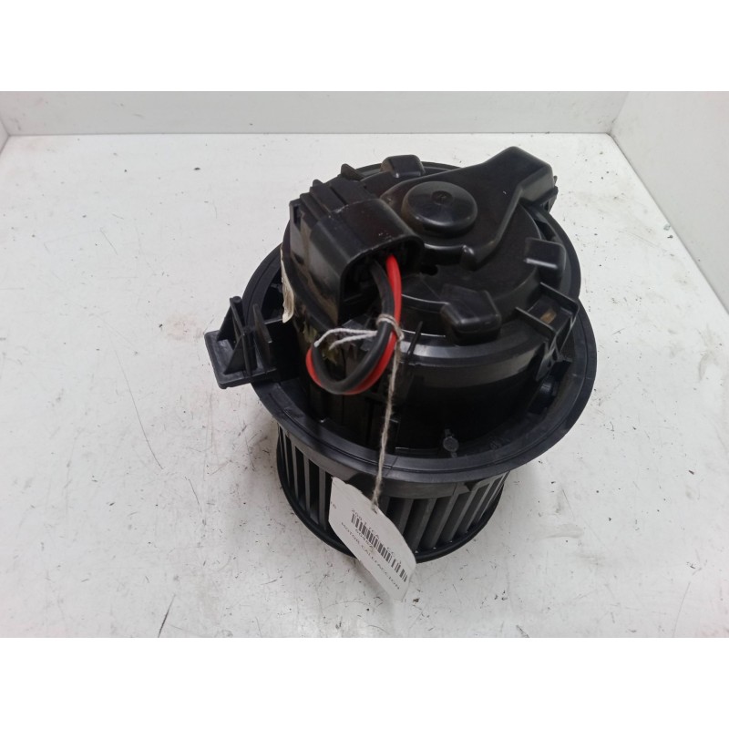 Recambio de motor calefaccion para peugeot 208 i (ca_, cc_) 1.2 vti 82 referencia OEM IAM T1013140A  