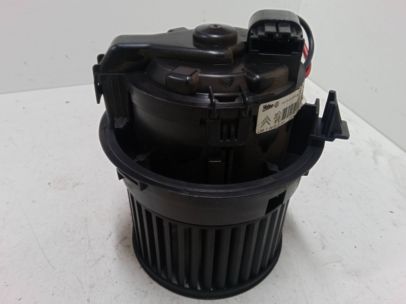 Recambio de motor calefaccion para peugeot 208 i (ca_, cc_) 1.2 vti 82 referencia OEM IAM T1013140A  