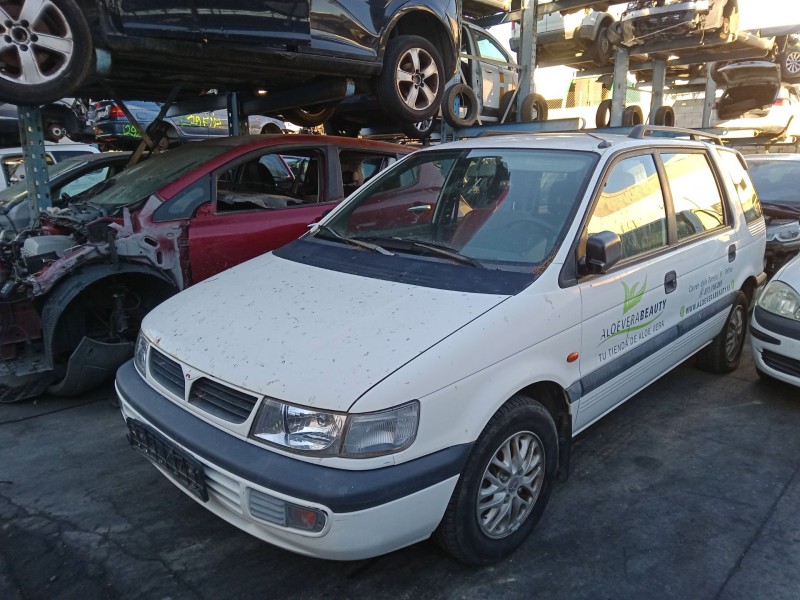 mitsubishi space wagon (n3_w, n4_w) del año 1998