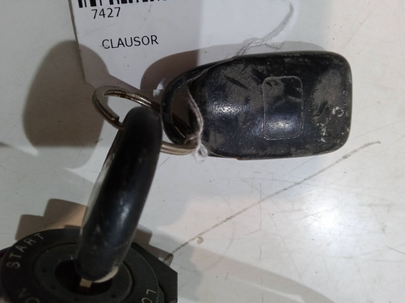 Recambio de clausor para hyundai tucson (jm) 2.0 crdi referencia OEM IAM   