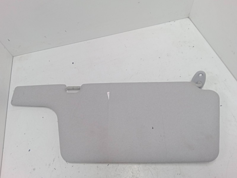 Recambio de parasol izquierdo para mazda premacy (cp) 2.0 td referencia OEM IAM   
