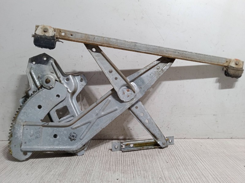 Recambio de elevalunas trasero derecho para honda civic vi fastback (ma, mb) 1.5 16v (mb3) referencia OEM IAM   