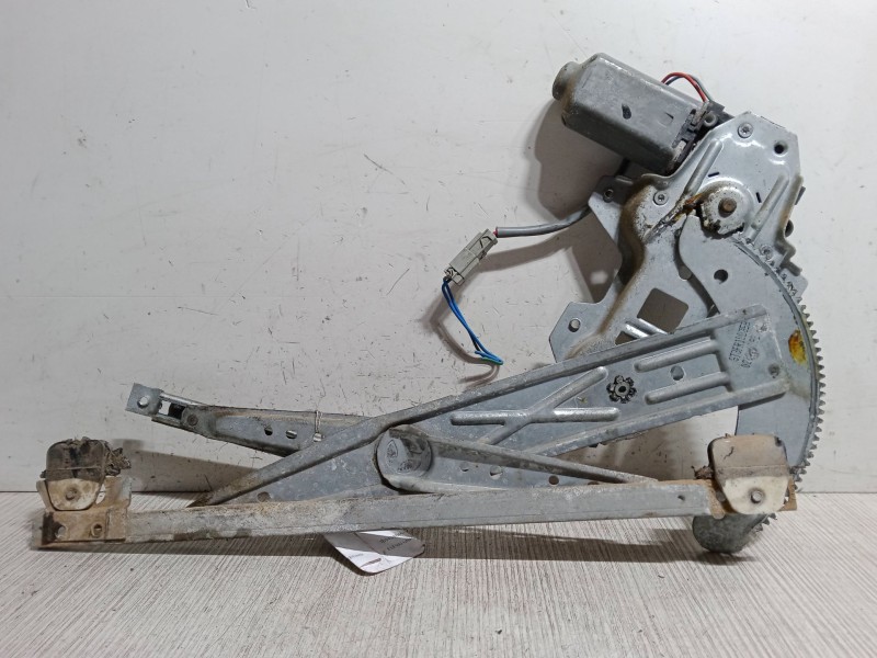 Recambio de elevalunas electrico delantero derecho para honda civic vi fastback (ma, mb) 1.5 16v (mb3) referencia OEM IAM   