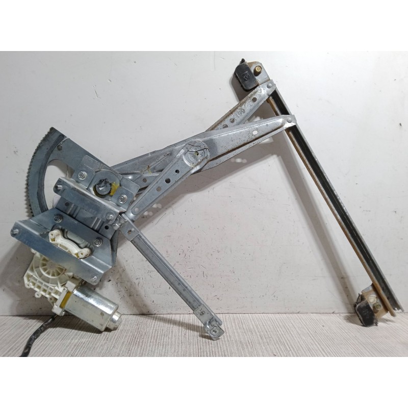 Recambio de elevalunas electrico delantero izquierdo para honda civic vi fastback (ma, mb) 1.5 16v (mb3) referencia OEM IAM   