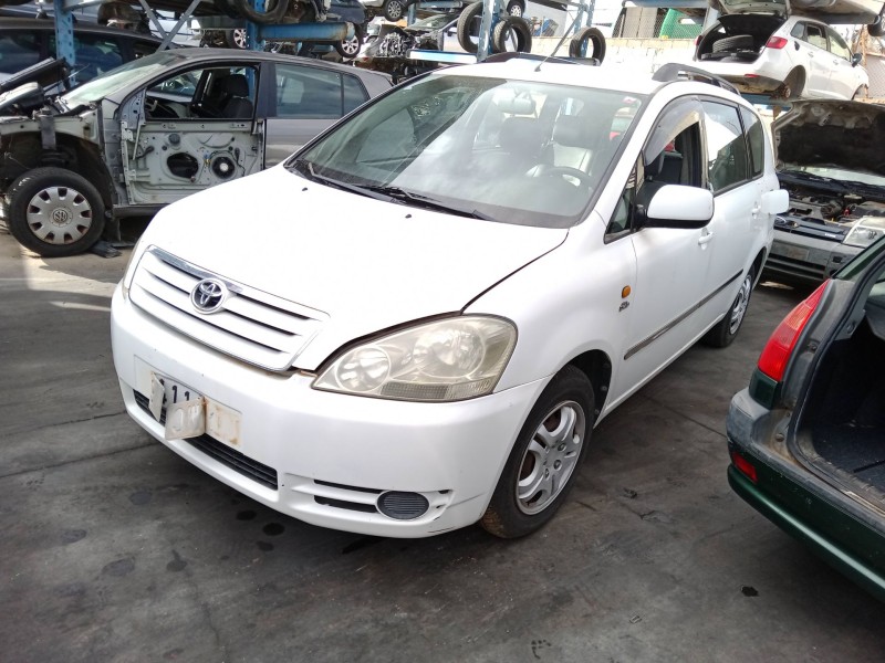 toyota avensis (_t22_) del año 2002