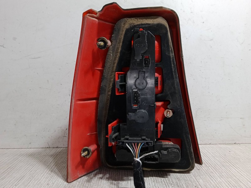 Recambio de piloto trasero derecho para volkswagen golf iv variant (1j5) 1.6 referencia OEM IAM   