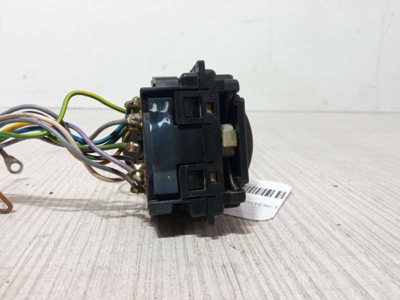 Recambio de mando de intermitencia para bmw 3 (e36) 318 i referencia OEM IAM   