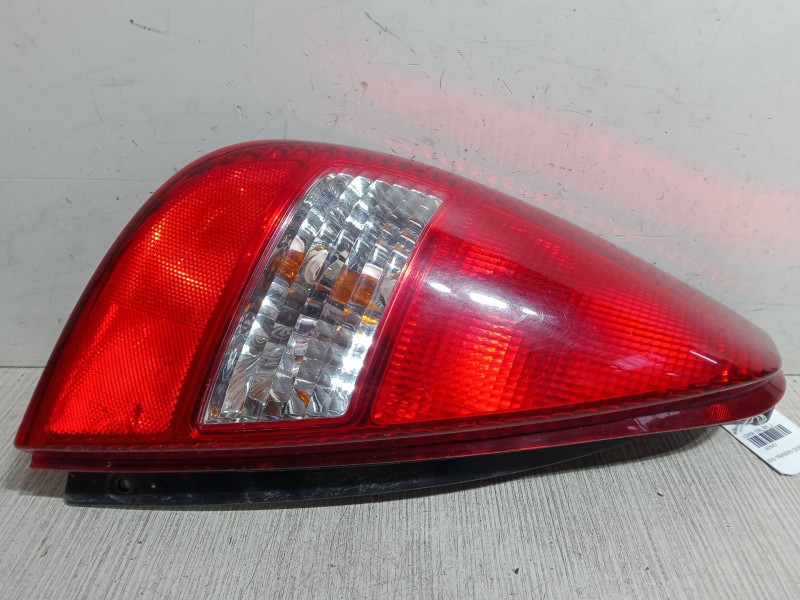 Recambio de piloto trasero izquierdo para suzuki liana (er, rh_) 1.6 (rh 416) referencia OEM IAM   