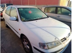 nissan primera hatchback (p11) del año 1999