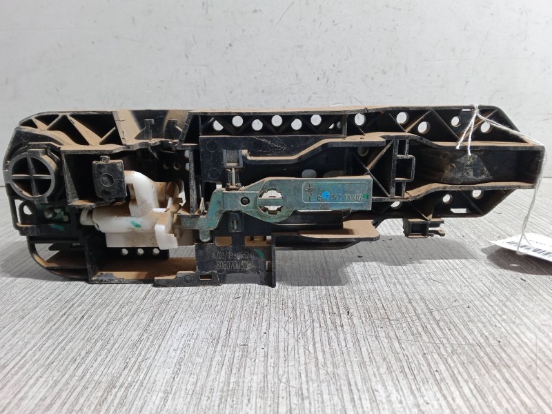Recambio de maneta exterior puerta trasera izquierda para renault grand scénic iii (jz0/1_) 1.5 dci referencia OEM IAM   