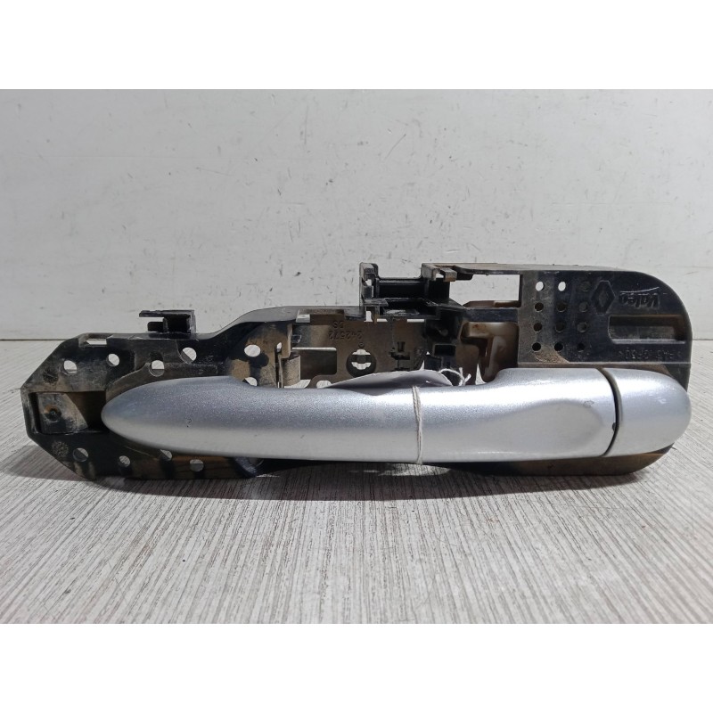 Recambio de maneta exterior puerta trasera derecha para renault grand scénic iii (jz0/1_) 1.5 dci referencia OEM IAM   
