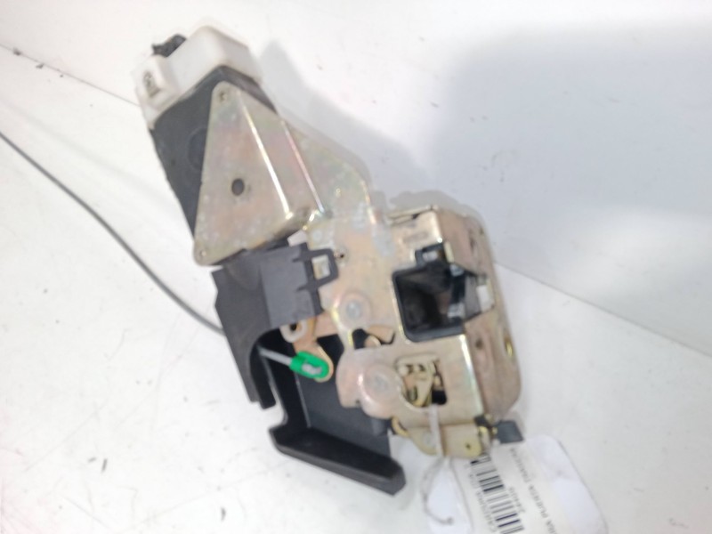 Recambio de cerradura puerta trasera izquierda para mitsubishi carisma (da_) 1.6 (da1a) referencia OEM IAM   