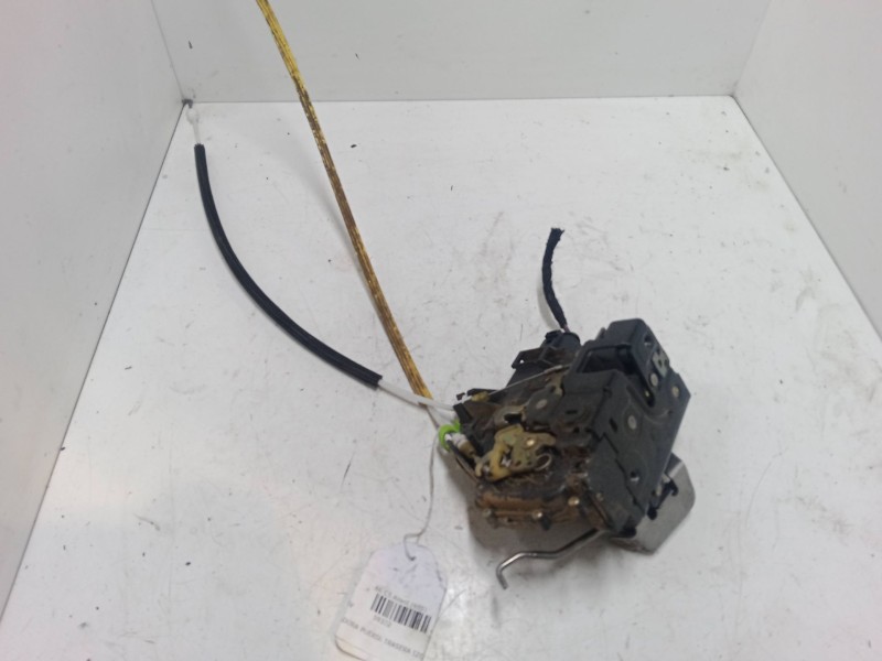 Recambio de cerradura puerta trasera izquierda para audi a6 c5 avant (4b5) 2.5 tdi referencia OEM IAM    Recambio de cerradura puerta trasera izquierda para audi a6 c5 avant (4b5) 2.5 tdi referencia OEM IAM