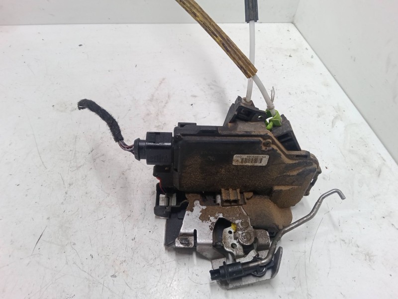 Recambio de cerradura puerta trasera izquierda para audi a6 c5 avant (4b5) 2.5 tdi referencia OEM IAM   