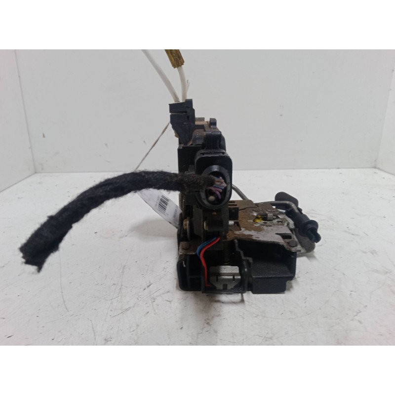 Recambio de cerradura puerta trasera izquierda para audi a6 c5 avant (4b5) 2.5 tdi referencia OEM IAM   