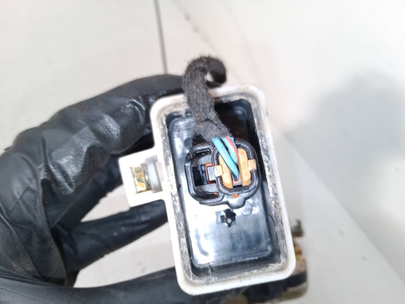 Recambio de cerradura puerta trasera izquierda para mitsubishi carisma (da_) 1.6 (da1a) referencia OEM IAM   