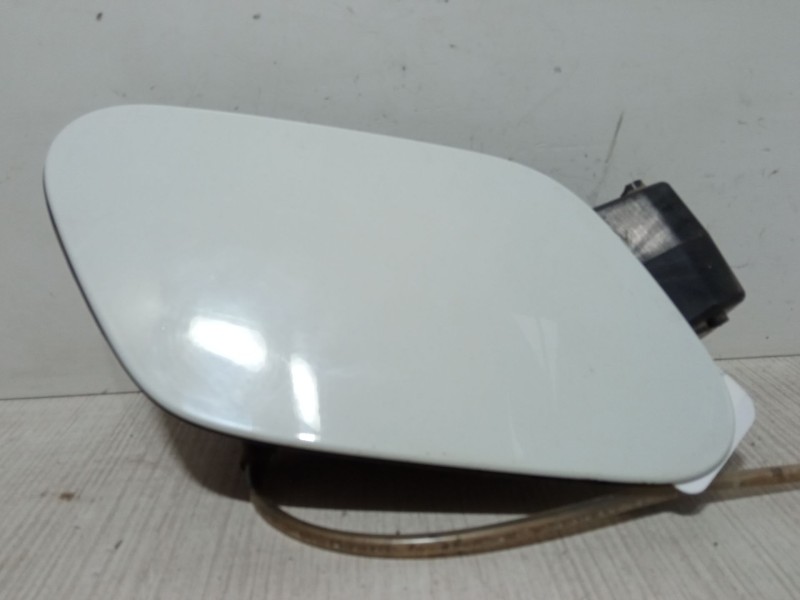 Recambio de tapa exterior combustible para volkswagen golf vii (5g1, bq1, be1, be2) 1.6 tdi referencia OEM IAM 1K0010497C  