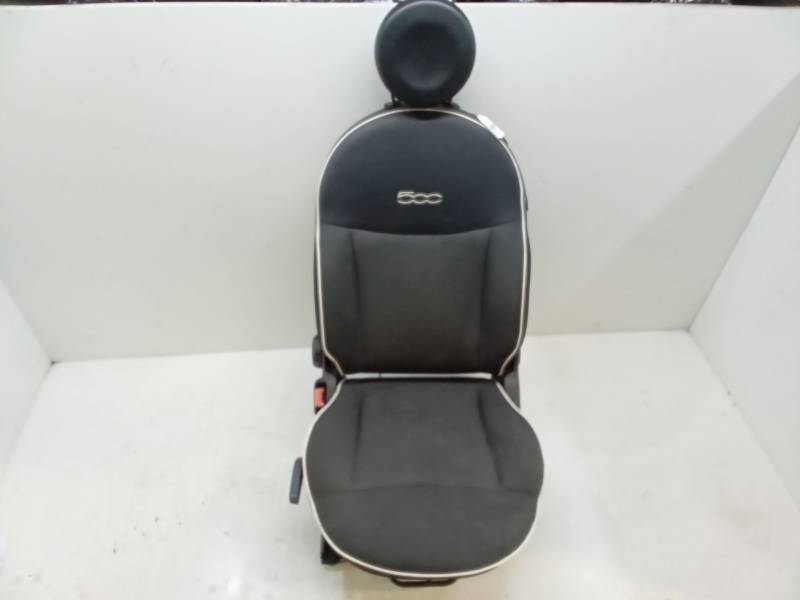 ASIENTO DELANTERO IZQUIERDO 