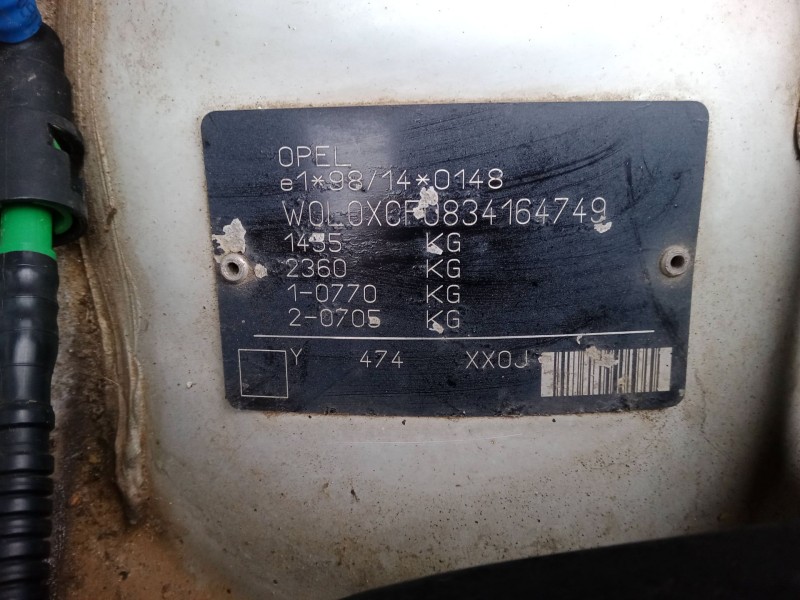 opel corsa c (x01) del año 2003