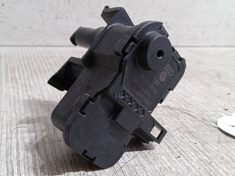 Recambio de motor cierre centralizado tapa combustible para volkswagen polo vi (aw1, bz1, ae1) 1.0 tsi referencia OEM IAM 7P0810