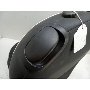 ASIENTO DELANTERO IZQUIERDO 