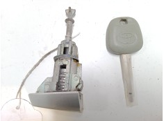 Recambio de bombin puerta delantera izquierda para toyota corolla (_e12_) 2.0 d-4d (cde120r_, cde120l_) referencia OEM IAM    2