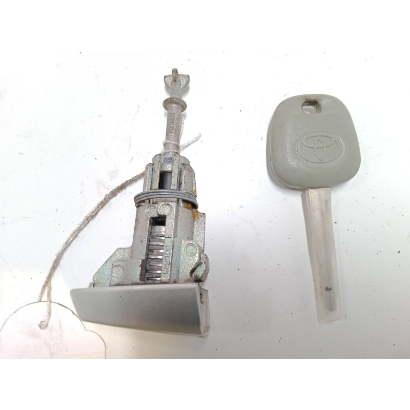 Recambio de bombin puerta delantera izquierda para toyota corolla (_e12_) 2.0 d-4d (cde120r_, cde120l_) referencia OEM IAM   