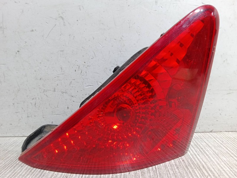 Recambio de piloto trasero porton izquierdo para peugeot 3008 i monospace (0u_) 1.6 hdi referencia OEM IAM   