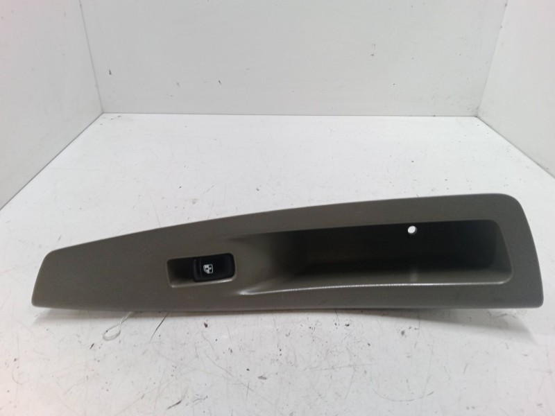 Recambio de mando elevalunas delantero derecho para chevrolet nubira station wagon 1.6 referencia OEM IAM   