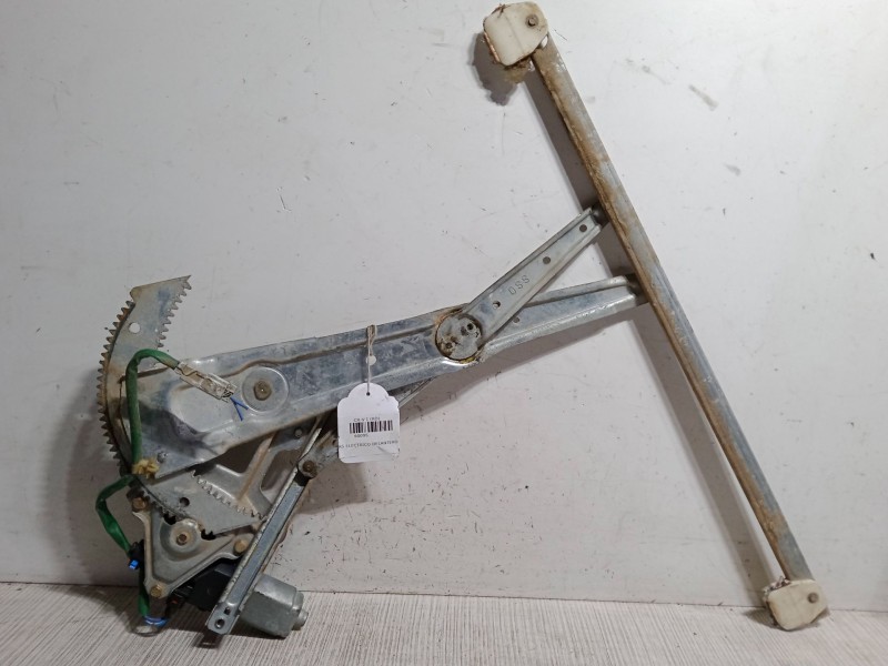 Recambio de elevalunas electrico delantero derecho para honda cr-v i (rd) 2.0 16v 4wd (rd1, rd3) referencia OEM IAM   