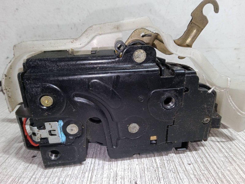 Recambio de cerradura puerta trasera izquierda para volkswagen golf plus v (5m1, 521) 1.6 referencia OEM IAM   