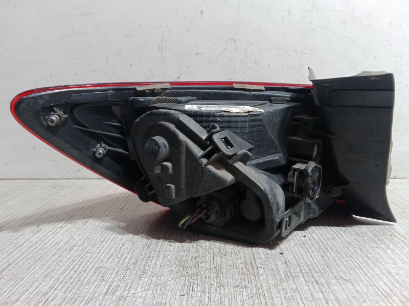 Recambio de piloto led trasero derecho para seat leon st (5f8) 2.0 tdi referencia OEM IAM   