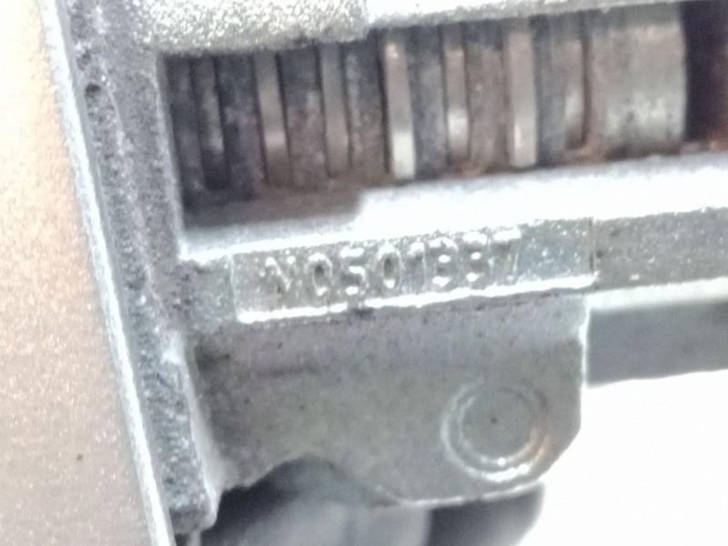 Recambio de bombin puerta delantera izquierda para toyota corolla (_e12_) 2.0 d-4d (cde120r_, cde120l_) referencia OEM IAM   