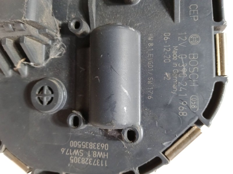 Recambio de motor limpiaparabrisas delantero izquierdo para peugeot 407 sw (6e_, 6d_) 2.0 hdi 135 referencia OEM IAM 0390241968 