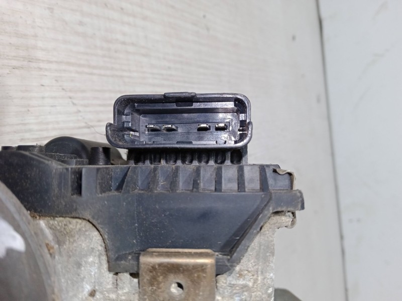 Recambio de motor limpiaparabrisas delantero izquierdo para peugeot 407 sw (6e_, 6d_) 2.0 hdi 135 referencia OEM IAM 0390241968 