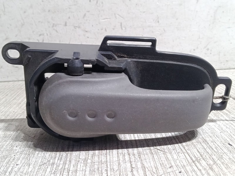 Recambio de maneta interior puerta delantera derecha para nissan micra iii (k12) 1.2 16v referencia OEM IAM   
