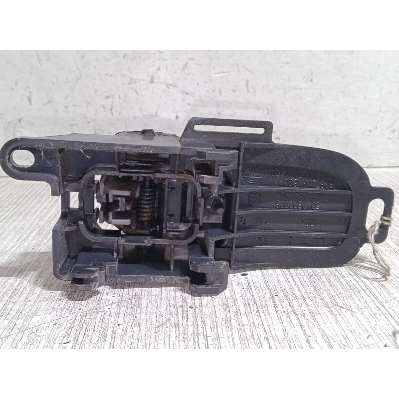 Recambio de maneta interior puerta delantera izquierda para nissan micra iii (k12) 1.2 16v referencia OEM IAM   