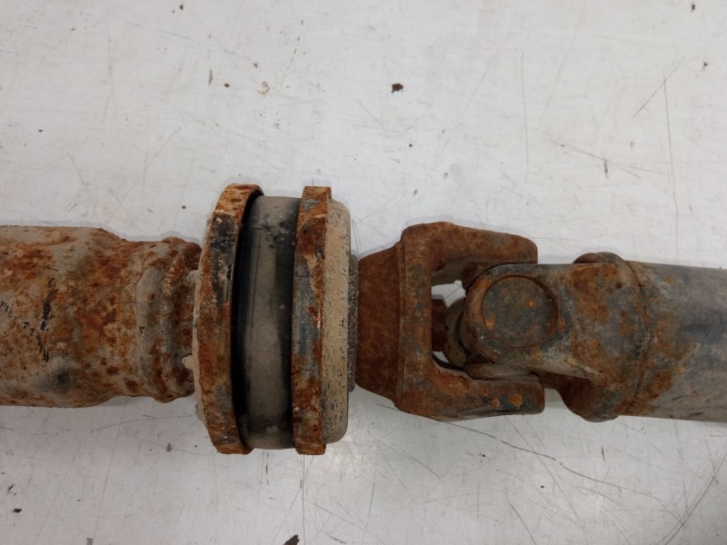 Recambio de transmision central para nissan pick up (d22) 2.5 d referencia OEM IAM   