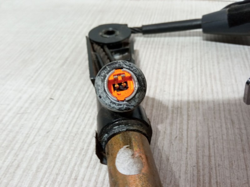 Recambio de cinturon con pretensor delantero izquierdo para renault laguna ii (bg0/1_) 1.9 dci (bg1a, bg1w, bg0g) referencia OEM