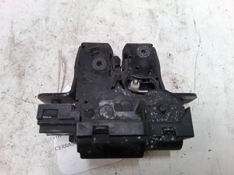 Recambio de cerradura maletero / porton para renault twingo ii (cn0_) 1.2 16v (cn04, cn0a, cn0b) referencia OEM IAM   