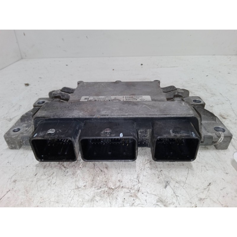 Recambio de centralita motor uce para renault twingo ii (cn0_) 1.2 16v (cn04, cn0a, cn0b) referencia OEM IAM 8201076690820070069