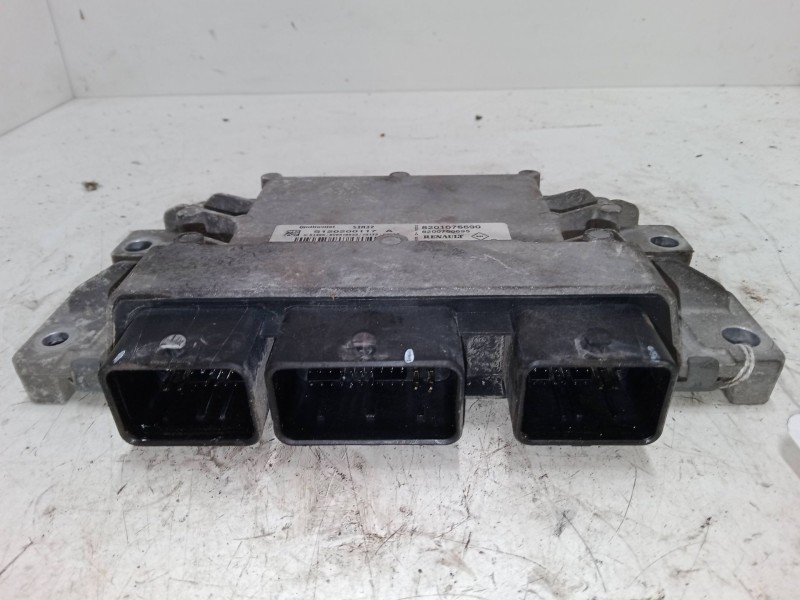 Recambio de centralita motor uce para renault twingo ii (cn0_) 1.2 16v (cn04, cn0a, cn0b) referencia OEM IAM 8201076690820070069