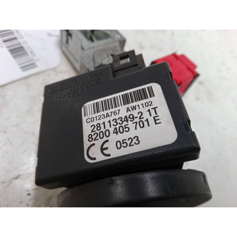 Recambio de clausor para renault twingo ii (cn0_) 1.2 16v (cn04, cn0a, cn0b) referencia OEM IAM 8200405701E  