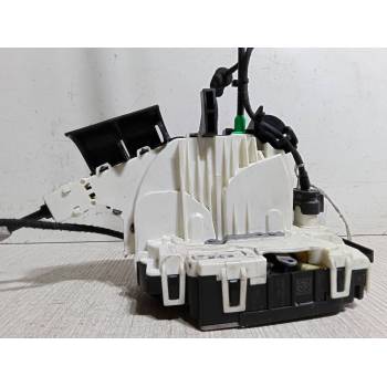 CERRADURA PUERTA DELANTERA IZQUIERDA A1727600140 